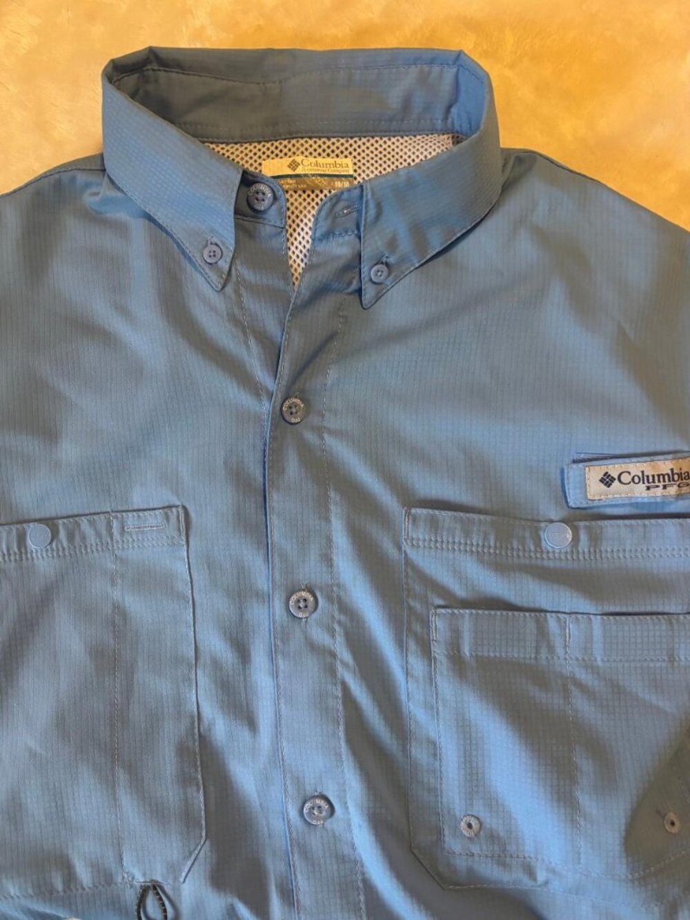 Columbia PFG Omni-Shade Fishing Shirt Mens Medium Blue Long Sleeve Vented